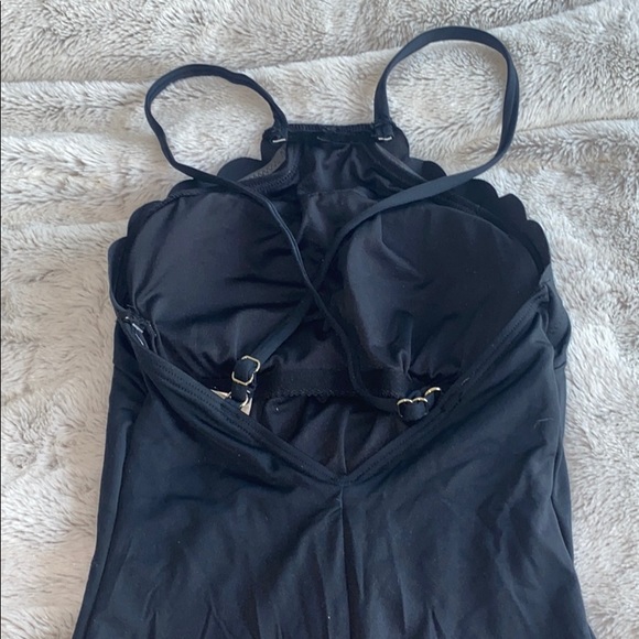 Kate Spade Scalloped High-Neck One-Piece Swimsuit - Picture 4 of 4